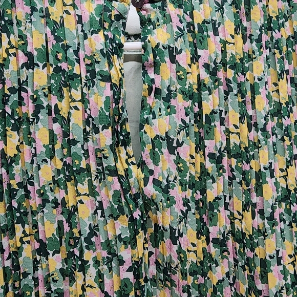 Melloday Floral Ruffle-Sleeve Pleated Dress - Green & Multicolor Print - Picture 9 of 15